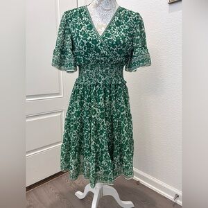 Max Studio small green floral flouncy elastic waist deep V dress for pretty lass